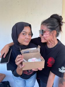 Berawal dari Iri Sama Anak Jogja Mahasiswi ISI Surakarta Ini Nekat Magang Sampai ‘Abadi Nan Jaya’